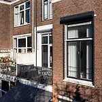 Hosted By Wendy Prins Willem 2