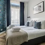 Hosted By Wendy Prins Willem 2